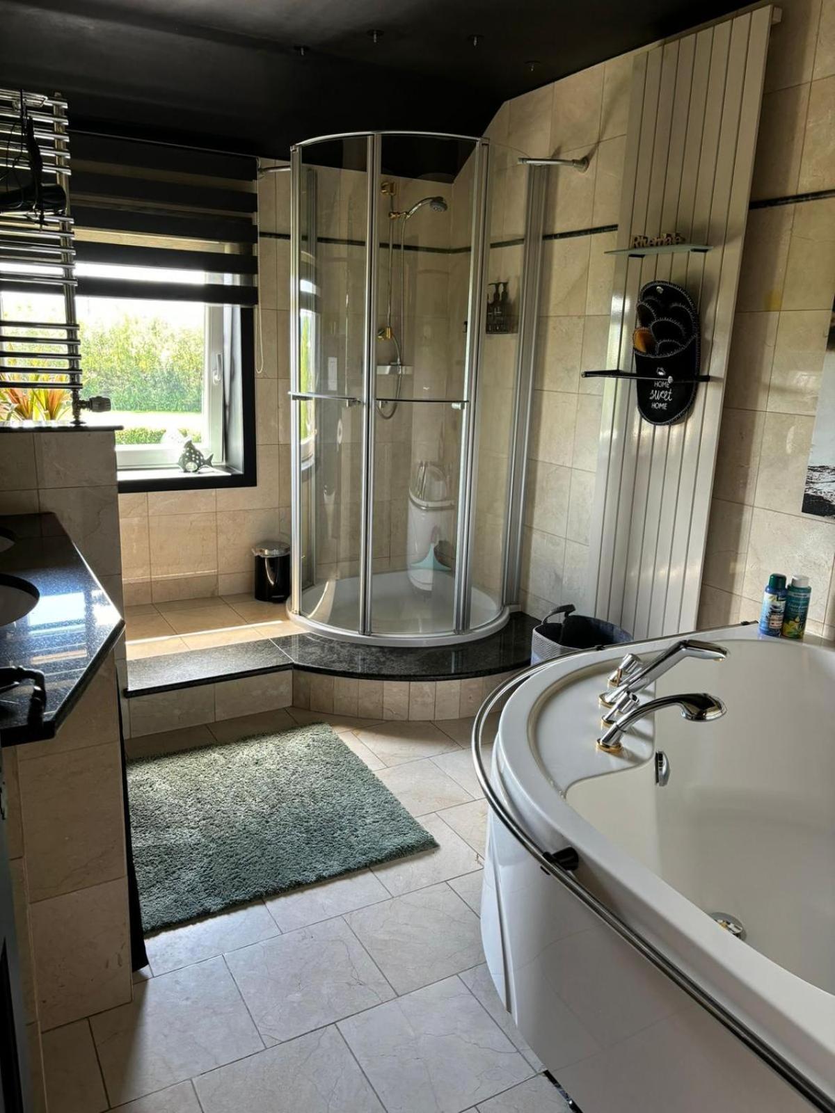 Le Clos Des Bansions Jalhay Bagian luar foto